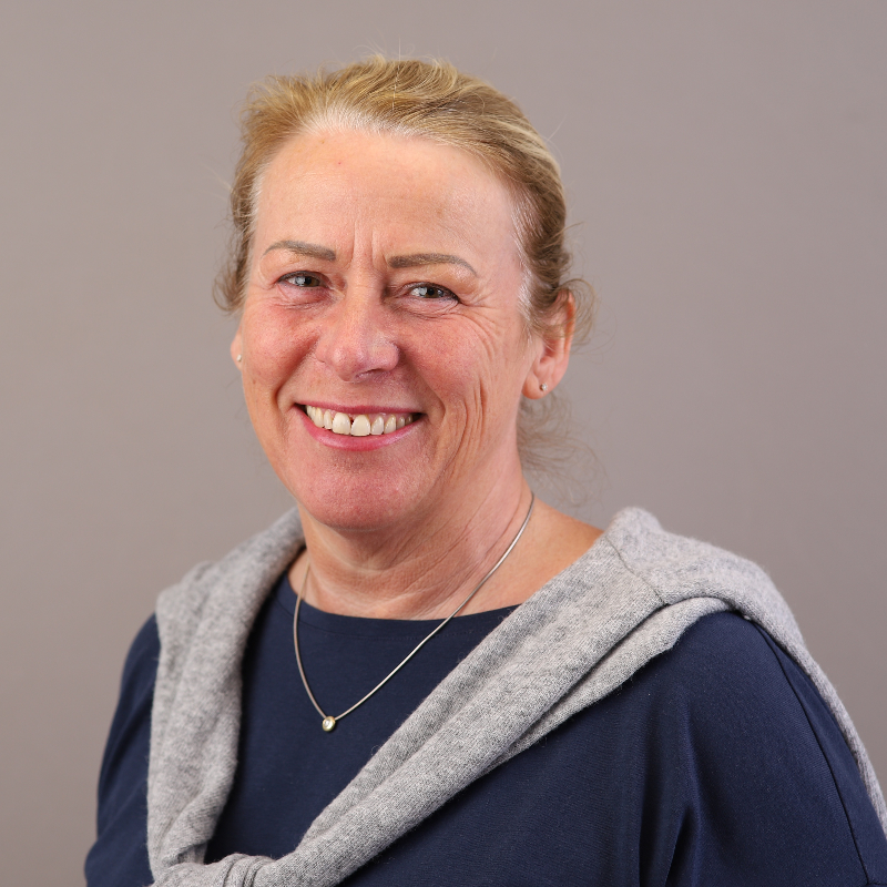  Ursula Schneidewind